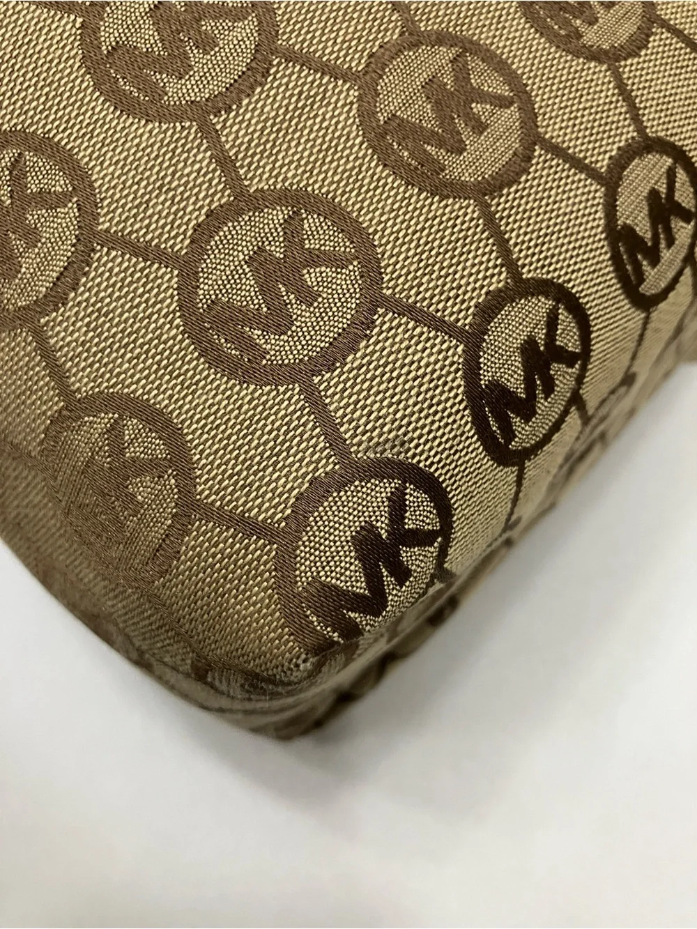Michael Kors Montauk Large Tote Bag Beige Monogram Red Leather Trim